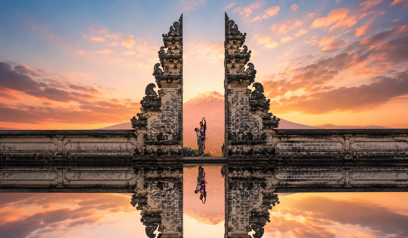 Gate of Heaven at Lempuyang Temple with Mount Agung during a Bali Instagram Tour